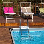 La Dimora Del Con Piscina Βίλα