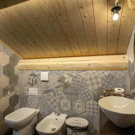 La Dimora Del Con Piscina Villa *