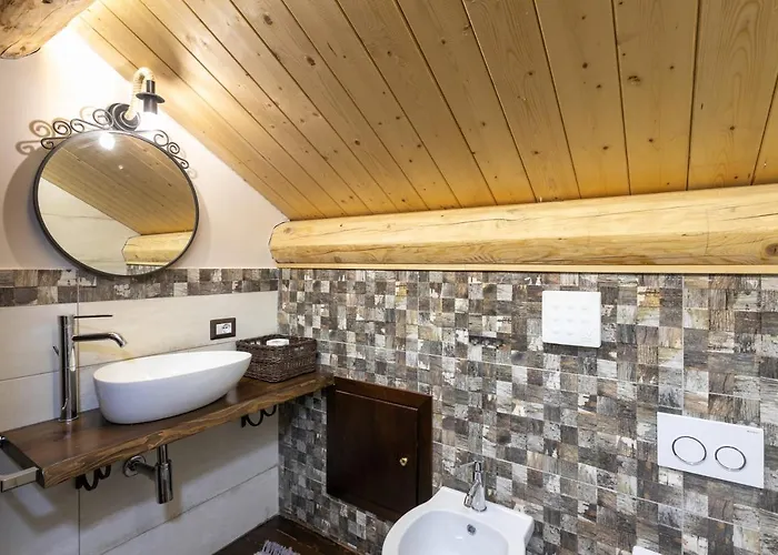 Villa La Dimora Del Con Piscina